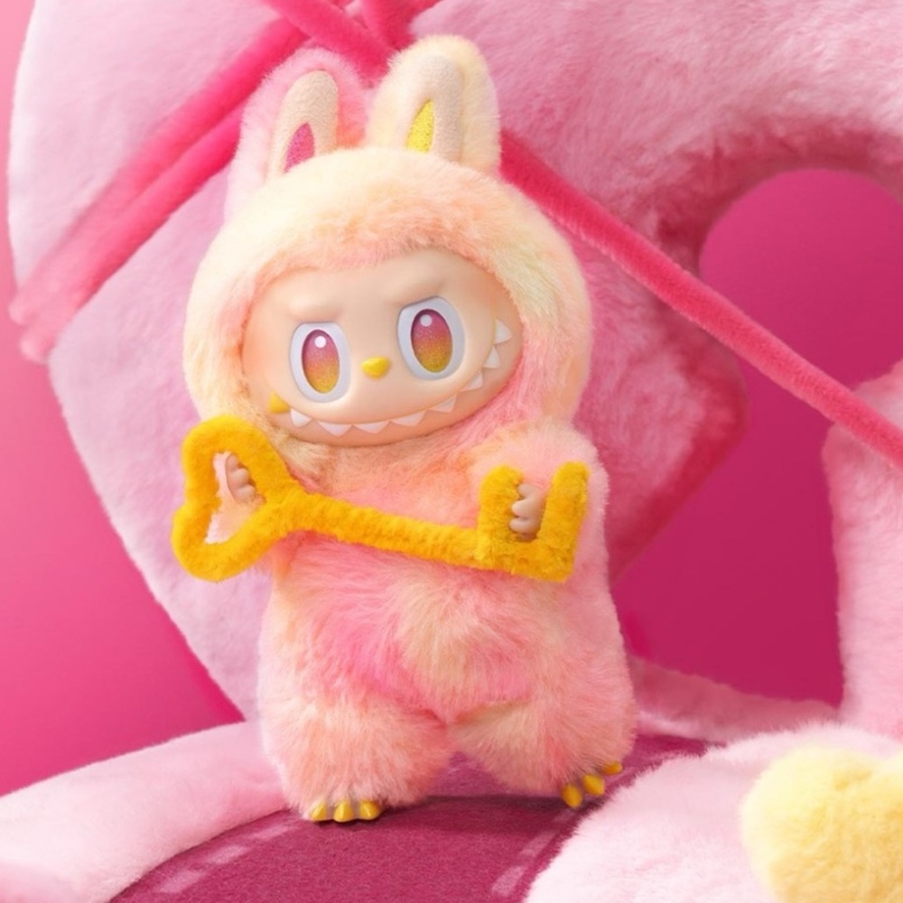 AUTHENTIC NEW Pop Mart LABUBU Big Into Energy Vinyl Plush - Loyalty